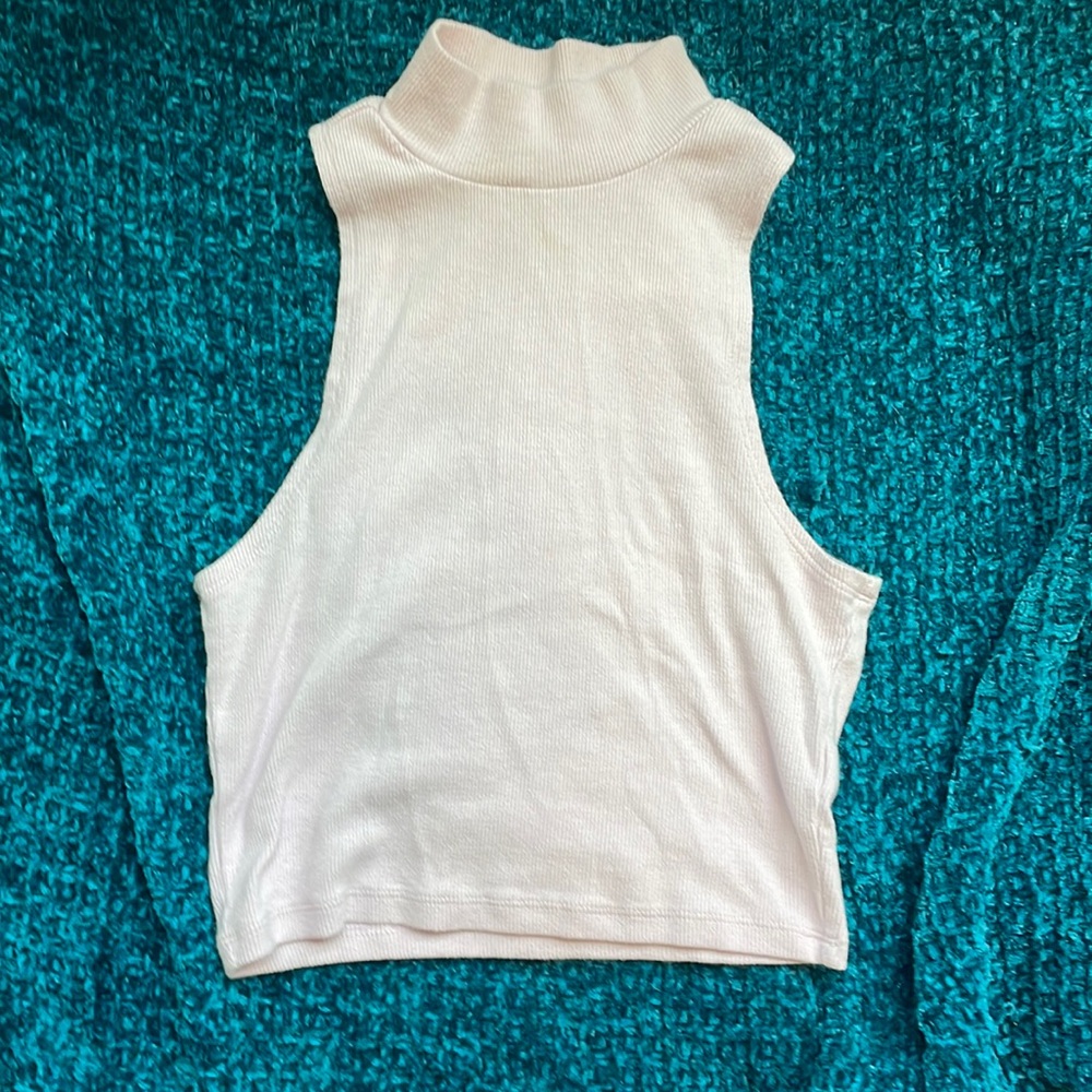 Light pink high color crop top